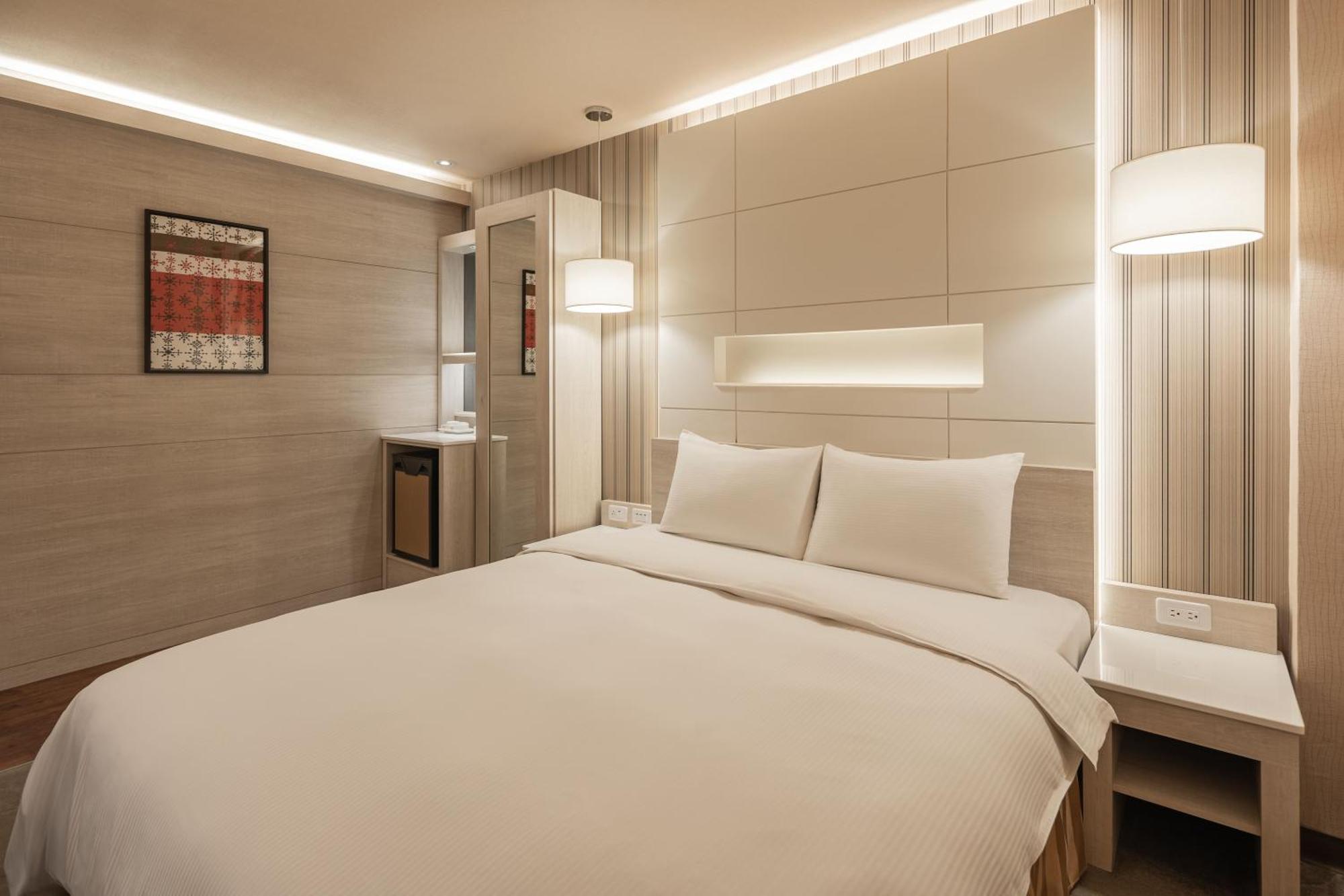 Kindness Hotel - Zhongshan Bade Branch Kaohsiung Værelse billede